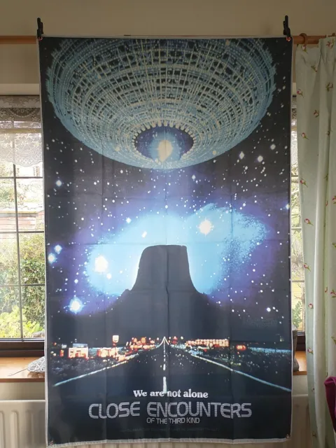 Close Encounters Third Kind Large Flag - Promotional Artwork of the 1977 Film