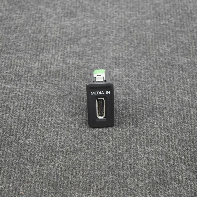 VOLKSWAGEN GOLF MK7 Media In Socket Connector 5G0035222A 5G0035736 2015