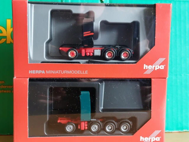 thumbnail interactive-video image 1 of Herpa 052825 Fanfares Set – HO Scale 1:87 – Model Railroad Accessory – NEW In Original Packaging 1 of 3