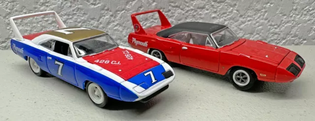 Johnny Lightning Lot of 2 Loose 1970 Plymouth Superbird