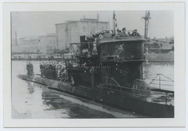 REPRO FOTO UBOOT U997 nach 1. Feindfahrt im Hafen NARVIK Norwegen