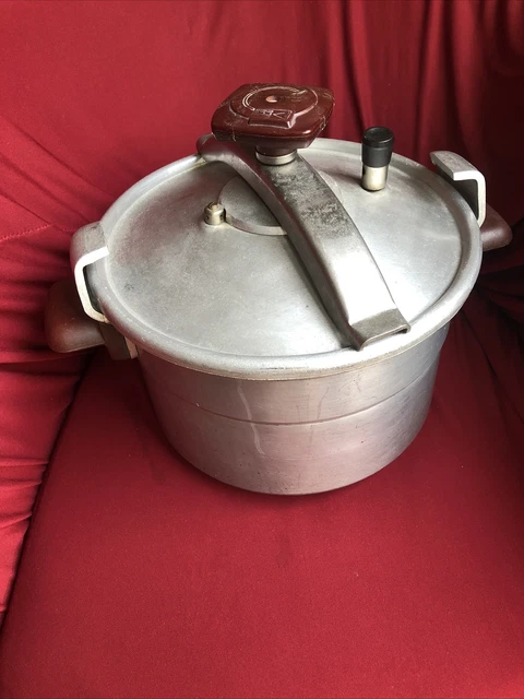 Vends cocotte minute Seb sans panier vapeur on Gens de Confiance