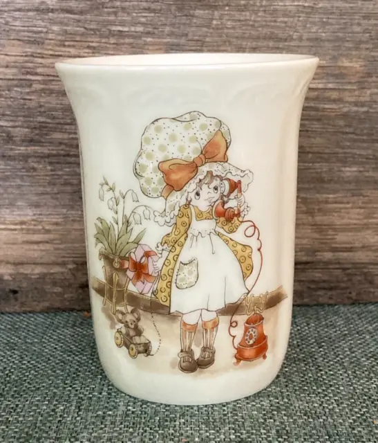 Holly Hobbie Vintage ceramic cup / vase
