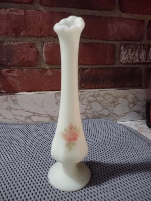 VINTAGE FENTON CUSTARD Glass Swung Uranium Bud Vase Hand Painted