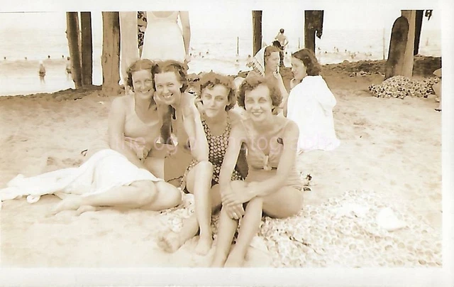 Vintage FOUND PHOTOGRAPH bw MID CENTURY BEACH PORTRAIT Original Snapshot 19 18 N