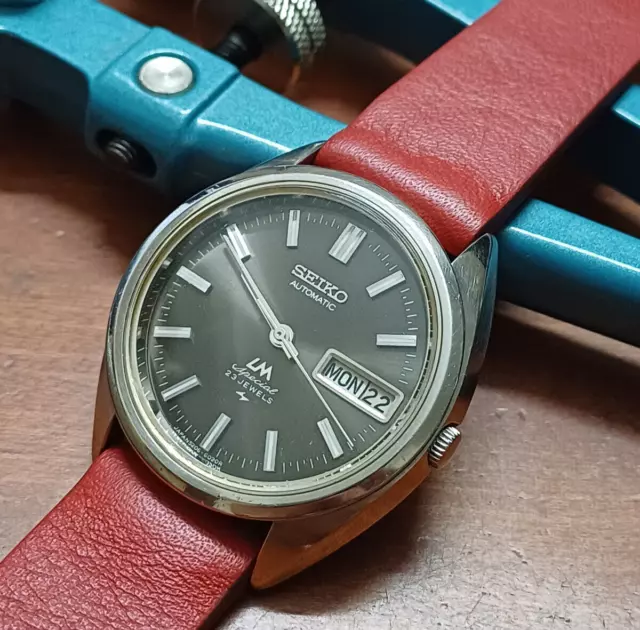 Seiko LM Special 5206-6020 with Black Dial (No. 427)