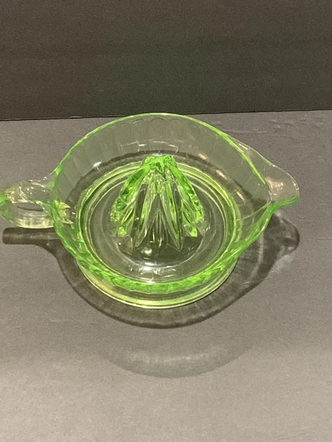 Vintage Vaseline Uranium Glass Large Citrus Juicer Reamer Depression