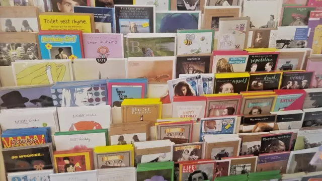 500   GREETINGS & BIRTHDAY  NEW  CARDS 500 job lot free post sale now on