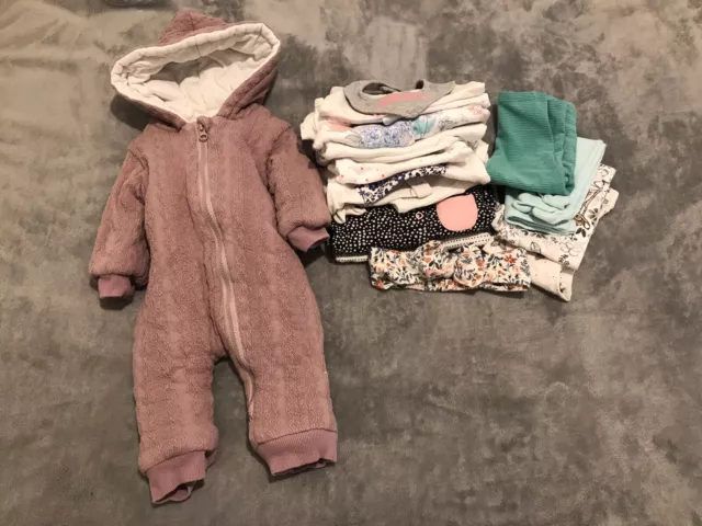 Pacchetto vestiti per bambina taglia 0-3 mesi circa 3-6 mesi (4)