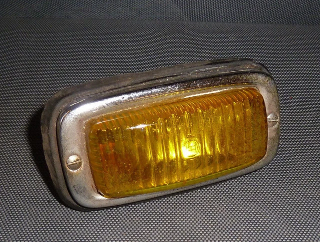 Embout de pare-choc rigide pour semi-remorque