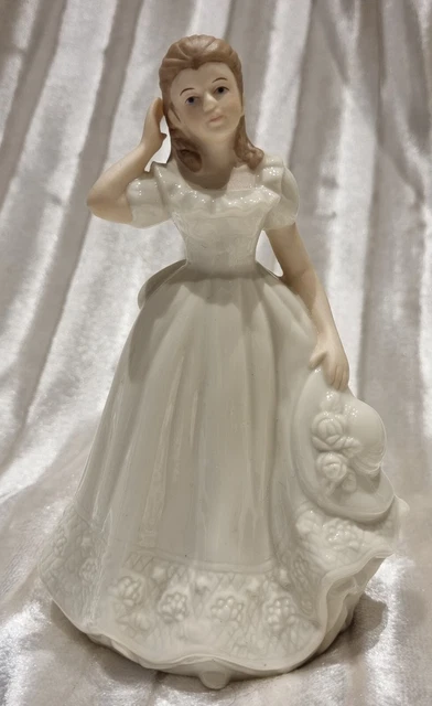 Vintage Figurine English Rose From The Regal Collection no:P075