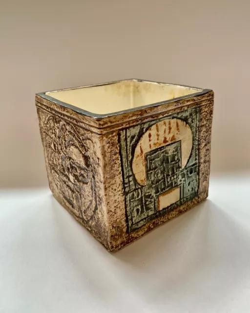 TROIKA Pottery Cube Vase