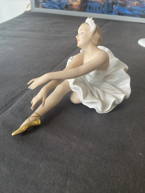 Figurine Danseuse En Porcelaine Allemande