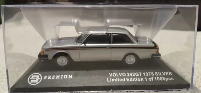 Neo Scale Models 43820 Volvo 242 Gt 1978 - Silver 1:43 - High Quality In Box