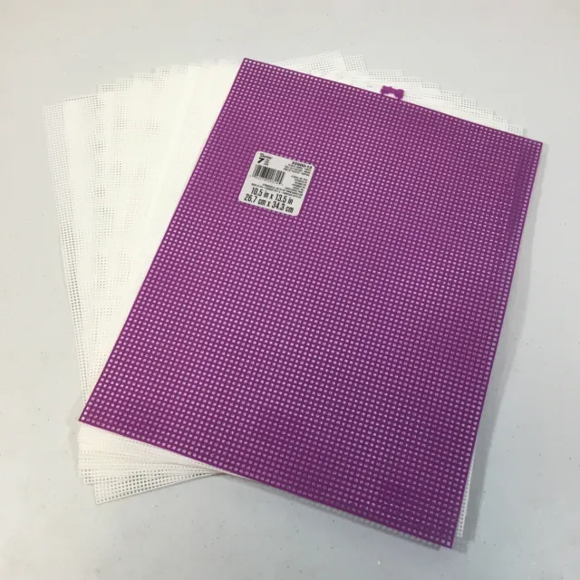 Paquete de malla de lona de plástico púrpura blanco Darice 33030-2 tamaño 10,5 in X 13,5 in 12