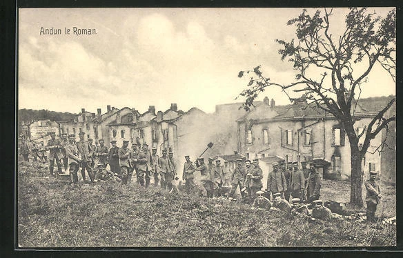Audun-le-Roman CPA, Partial View with Soldiers in Uniformed