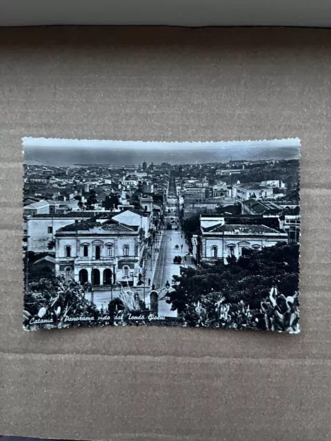 Cartolina   Catania - Panorama Visto Dal Tondo Gioeni - Viaggiata 1956