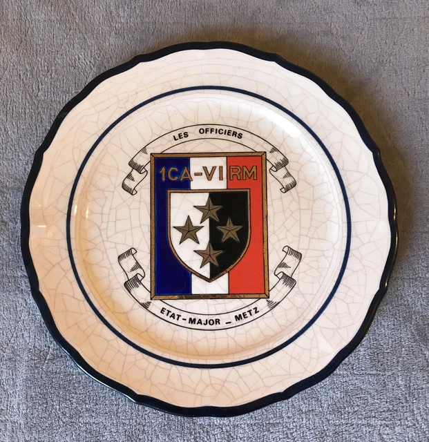 Assiette Plat Les Officiers Metz Emaux d'Art Longwy -Saulnes Leclercq Numéroté