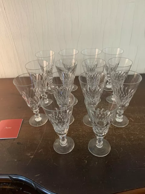 14 flûtes à champagne modèle Armagnac en cristal de Baccarat (prix à la pièce)