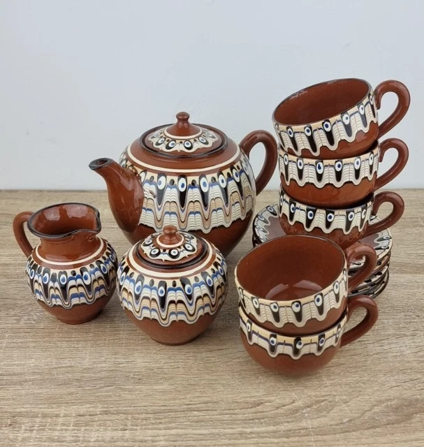 Set da tè troyan bulgaro vintage - Rosso dipinto a mano.