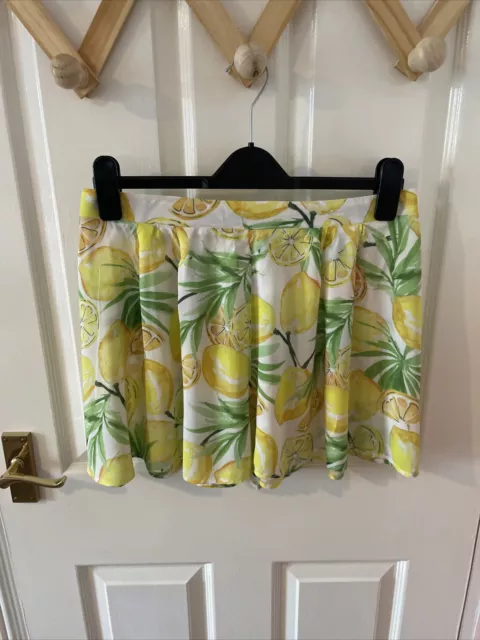 Pantalones cortos ligeros de vacaciones de verano NEXT amarillo blanco limón, talla 14