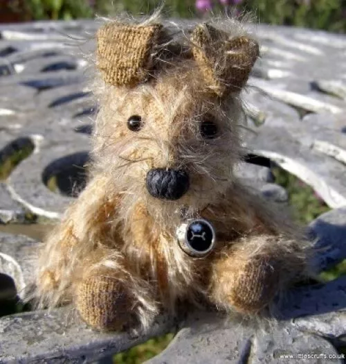 Miniature Artist Bear, 'Jude'