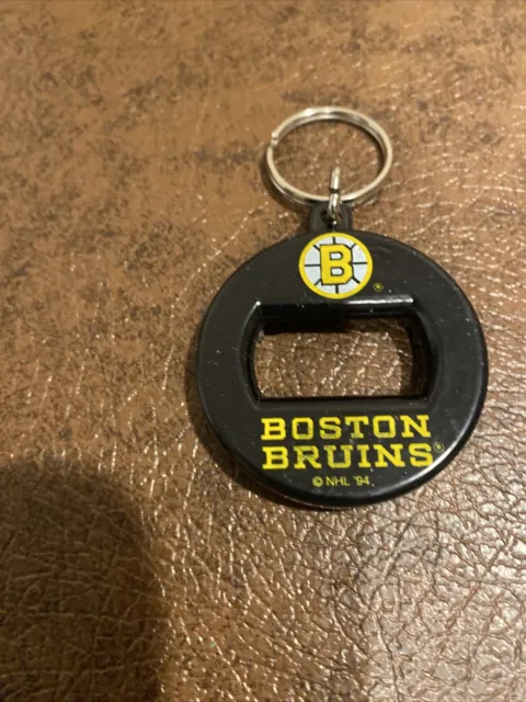 NEW VINTAGE Boston Bruins BEV KEY 3 in 1 CAN BOTTLE TWIST OPENER KEYCHAIN