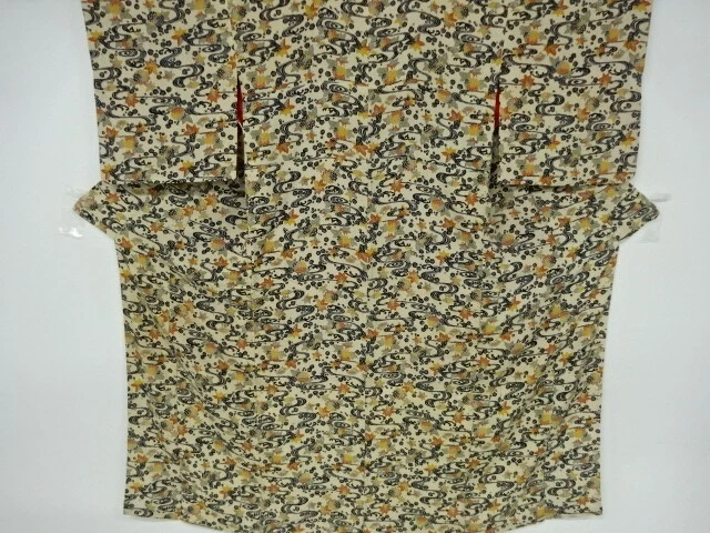 6471340: Japanese Kimono / Antique Kimono / Mon Kinsha /