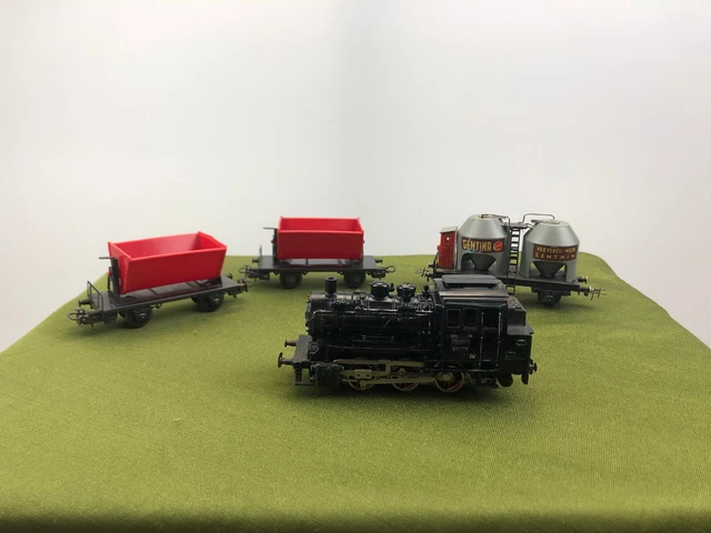 4x H0 Märklin ua.   2x Kipplore, Lok 89005 + Behälterwagen Gentina Persil /36