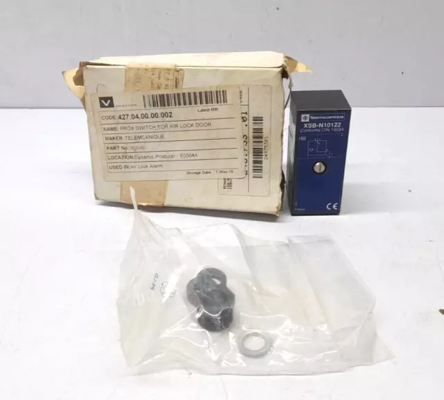 Telemecanique XSB-N10122 Inductive Proximity Switch XSBN10122