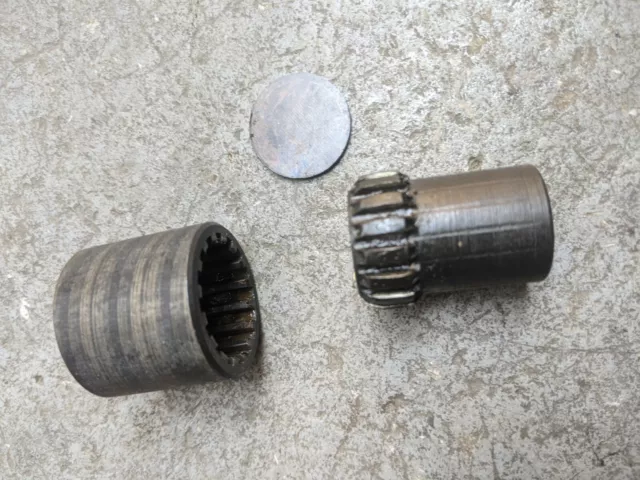 Moto Guzzi V35 V50 shaft drive 16 spline coupling