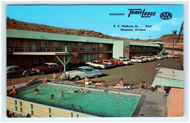 1950s KINGMAN ARIZONA TRAVELODGE CHROME POSTCARD HWY ROUTE 66 CARS SWIMMING 1A22