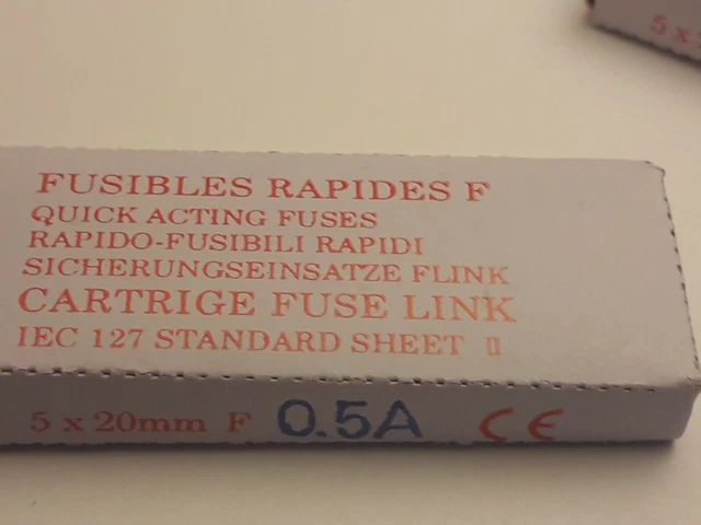 Fusible en verre rapide 5x20mm 250V.0.5A (1boite de 10).RAPIDE F.CE.