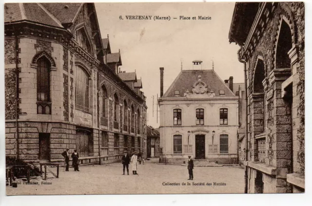 VERZENAY - Marne - CPA 51 - la place du marché et la mairie