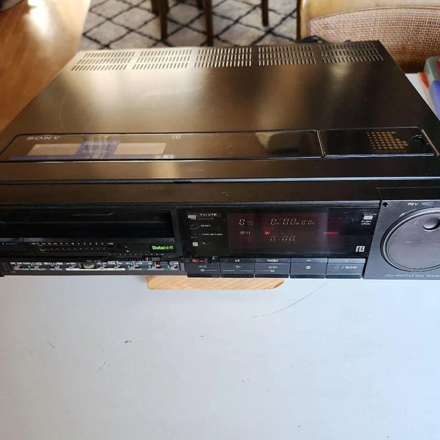 Magnétoscope Betamax Portable Sony SL-F1F + Tuner TT-F1F - Pour Pièces (lire Annonce)