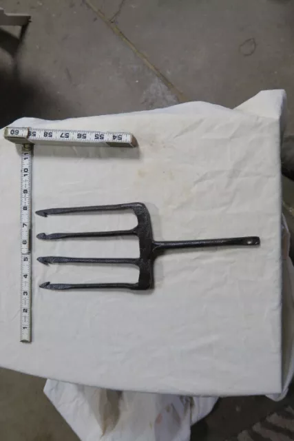 Nice Antique Fish Spear Head Hand Forged,  Fishing,   Michigan decoy,  medium