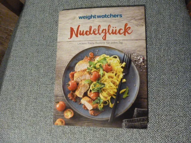 1 x Buch der Marke "Weight Watchers" mit dem Titel "Nudelglück" "smart points"