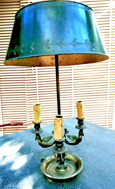 Ancienne lampe bouillotte en bronze style empire trois feux