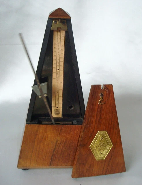 TRES ANCIEN METRONOME MAELZEL PAQUET FRANCE  en NOYER 1815-1846 7