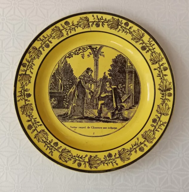 ASSIETTE PARLANTE JAUNE EN FAÏENCE DE CHOISY-LE-ROI XIXème Victor n°5