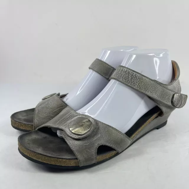 Taos Women's Carousel II Gray Leather Slide Shoes US 10 Embossed Wedge Sandals