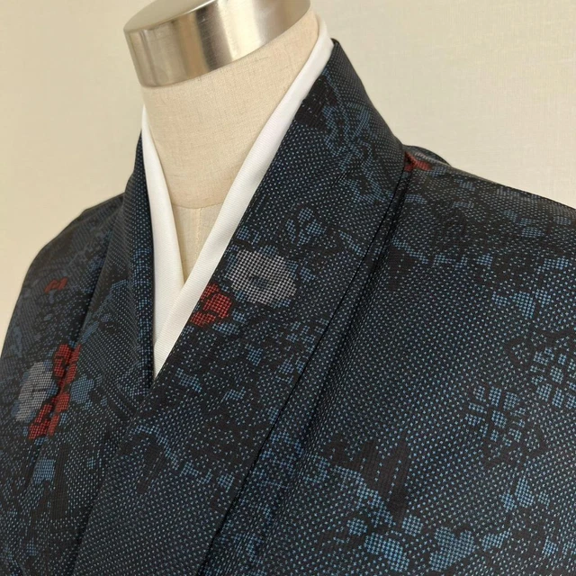 Japanese Kimono Oshima Tsumugi Silk Pongee 165.5cm Floral Pattern  Indigo Blue