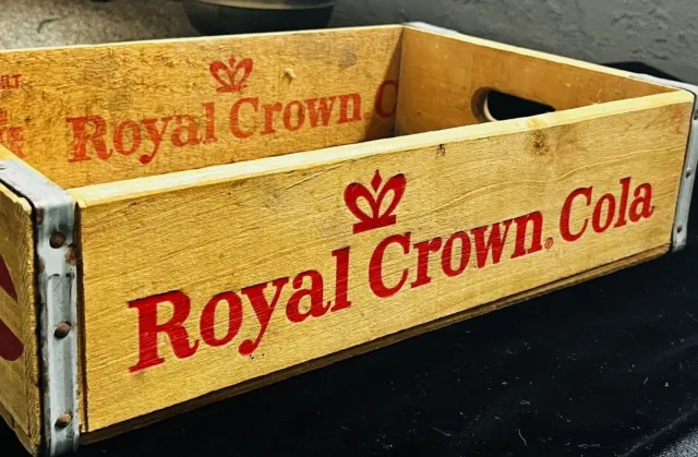 Vintage ROYAL CROWN RC COLA WOOD CRATE Nice Bright Letting Excellent Condition