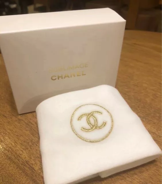 CHANEL SUBLIMAGE HAIR Band White Gold CC Logo w/box Limited