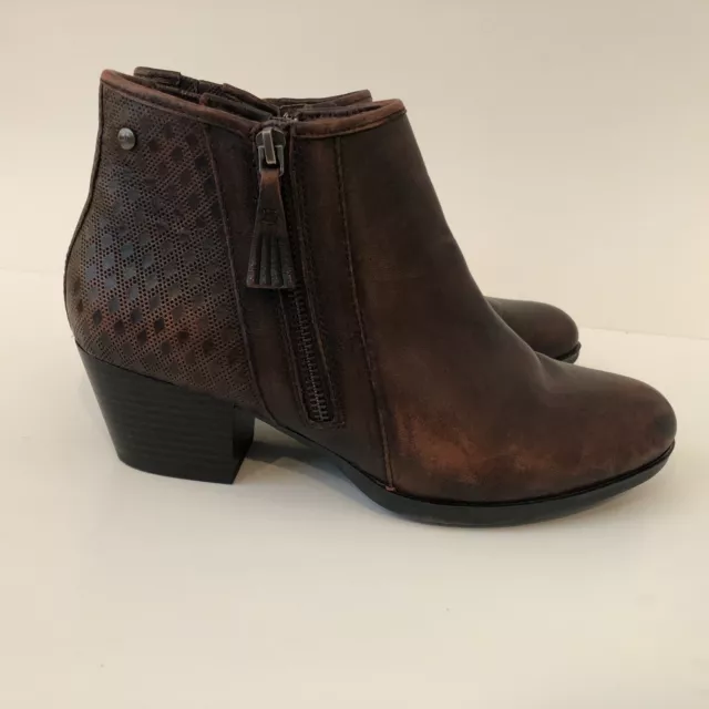 Earth Osprey Brown Leather Side Zip Block Heel Ankle Boots Booties~  Women's 11B