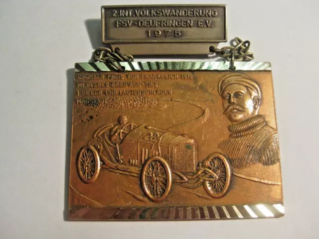 Broche commémorative de la victoire Mercédès au Grand prix de l' ACF 1914