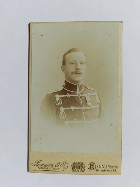 Köln am Rhein CdV Husar mit Orden Soldat Offizier Garde Elite Atelier Samson