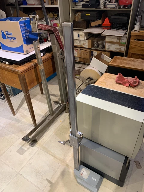 MITUTOYO 570-116 1000MM (40") Digital Height Gauge, 0.01mm Accuracy