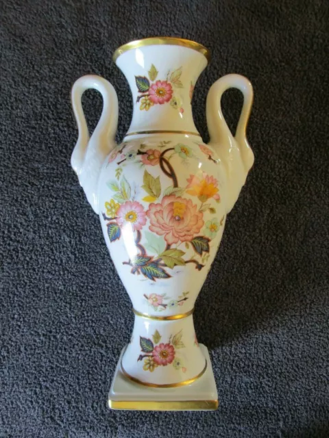 KPM Royal Vase Handarbeit Henkel Gold mit Blumen Amphore Prunkvase 33 cm