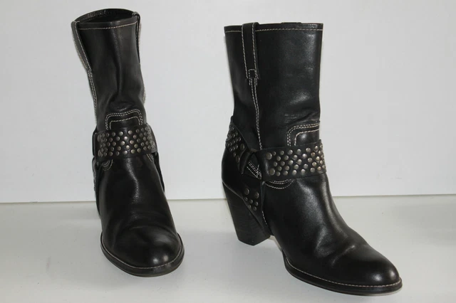 JEUNE & JOLIE Par André Bottines Cuir Clouté Noir Talons T 39 TTBE